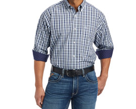 Ariat® Men's Wrinkle Free Igor Classic Fit Shirt in Airy Blue