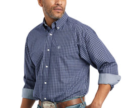 Ariat® Men's Wrinkle Free Immanuel Fitted Shirt in Midnight Sail