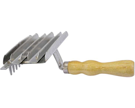 Partrade® Steel Curry Comb with Teeth