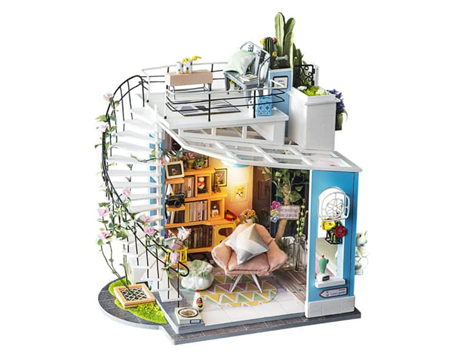 Dora's Loft Mini Dollhouse Kit
