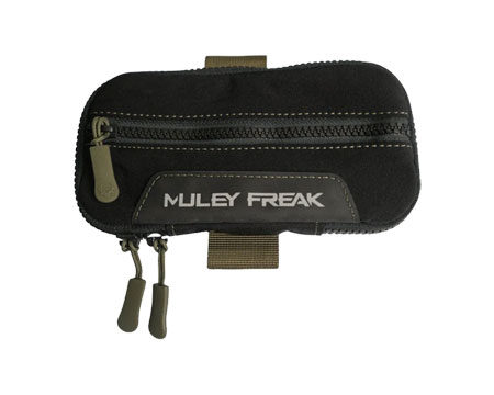 Muley Freak® Phone R Cell Phone Pouch - Black & Green
