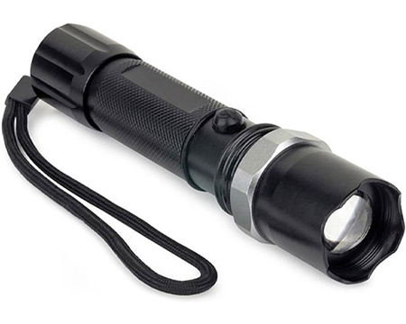 500 Lumen Adjustable Flashlight