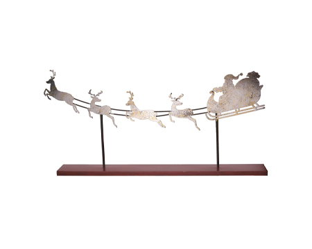 Metal Santa And Sleigh Decor