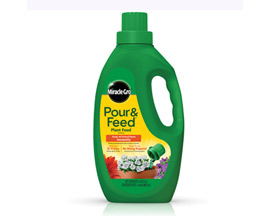 Miracle-Gro® 32 oz. Pour & Feed Liquid Plant Food Fertilizer