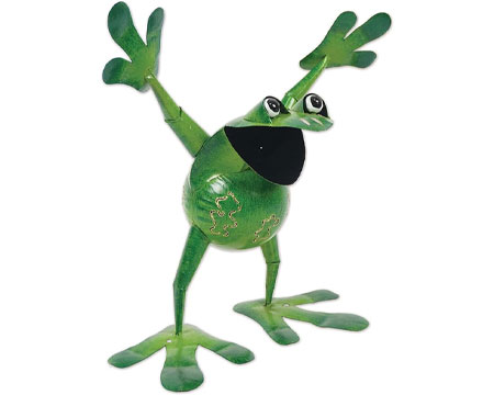 Jumper The Frog Sculpture