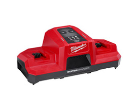 Milwaukee&reg; M18 Dual Bay Simultaneous Super Charger